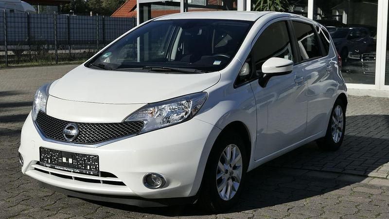 Weiß Gebraucht 2014 Nissan Note Acenta Van / Kleinbus | 3.990 € (Fairer Preis) - Bild 1/4