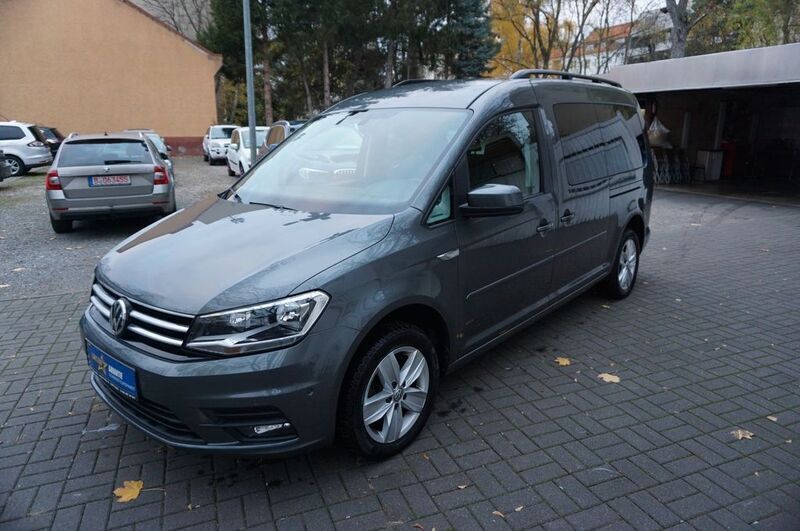 Grau Gebraucht 2017 VW Caddy Maxi Highline Van / Kleinbus | 18.990 € (Etwas zu teuer) - Bild 1/4