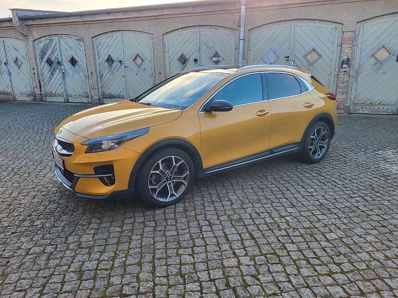Gelb Gebraucht 2019 Kia XCeed Launch Edition SUV | 18.390 € (Guter Preis) - Bild 1/3