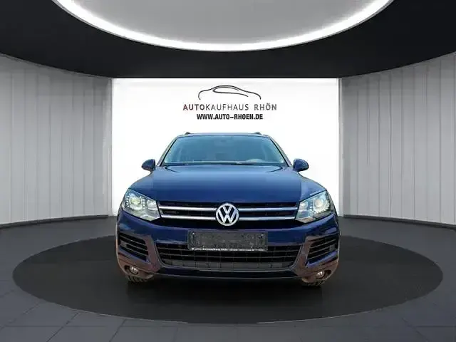 Gebraucht VW Touareg 239 PS (175 kW) 2011 Night blue metallic SUV
