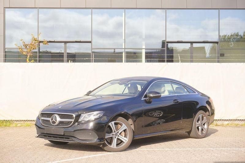 Gebraucht Mercedes E400 AMG line 333 PS (244 kW) 2017 Schwarz