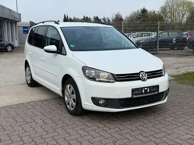 Gebraucht VW Touran Comfortline 116 PS (85 kW) 2014 Weiß Van / Kleinbus