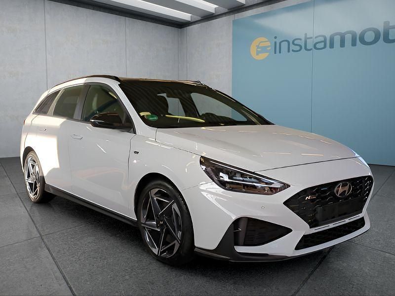 Gebraucht Hyundai i30 140 PS (102 kW) 2025 Weiß Kleinwagen