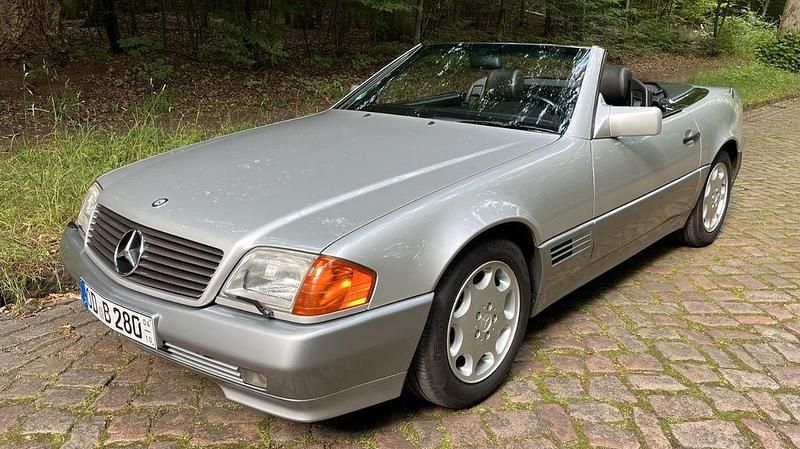 Silber Gebraucht 1992 Mercedes SL300 Cabrio | 22.999 € - Bild 1/4