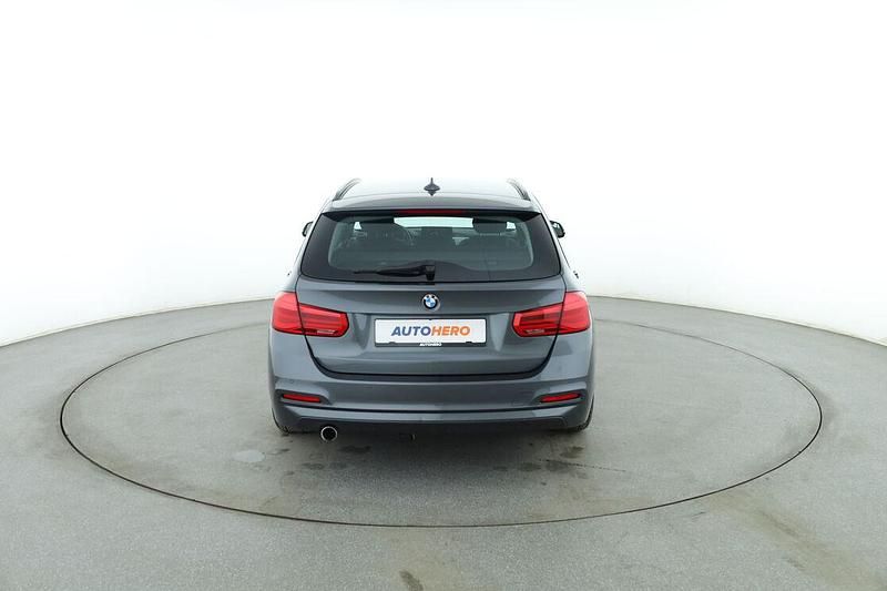 Gebraucht BMW 318 Advantage 150 PS (110 kW) 2018 Grau Kombi