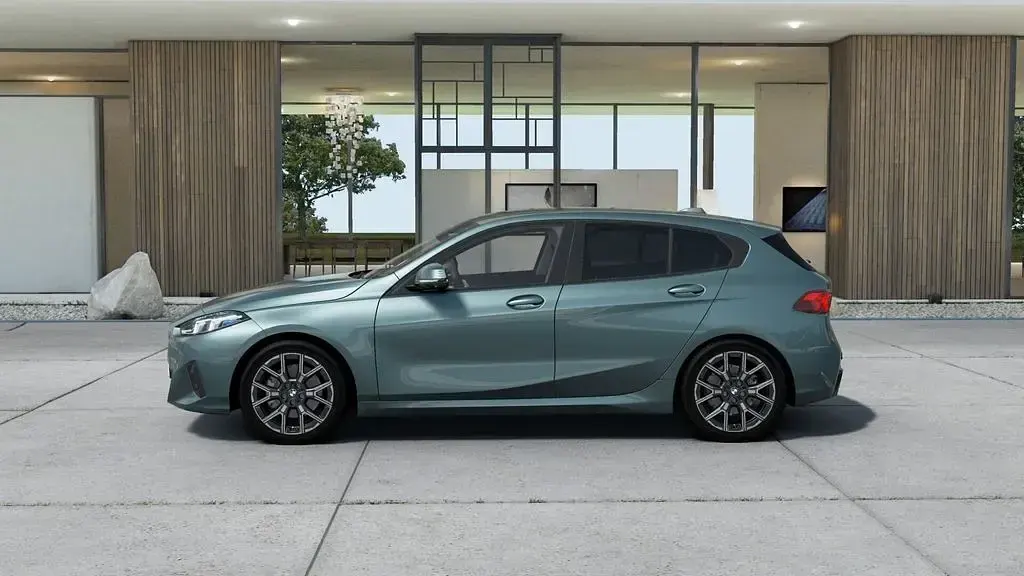 Ny BMW 120 Performance 170 HK (125 kW) 2026 Grøn Hatchback