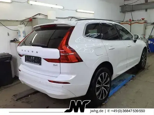 Gebraucht Volvo XC60 197 PS (144 kW) 2024 Weiß SUV