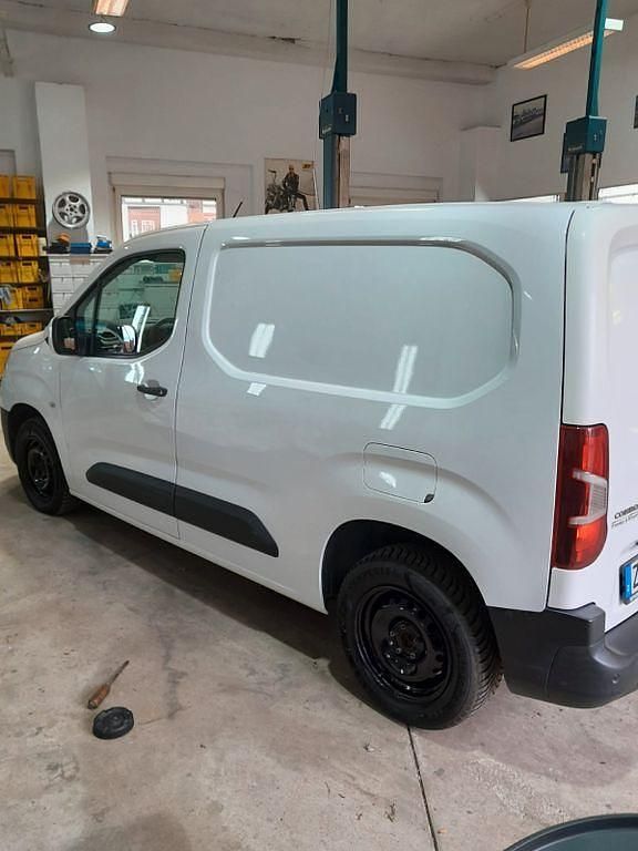Usata Opel Combo 102 CV (75 kW) 2020 Bianco Monovolume