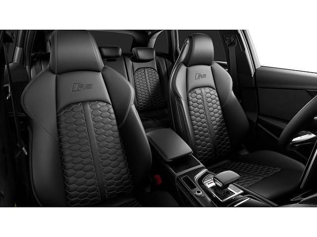 Gebraucht Audi RS4 Ambiente 450 PS (330 kW) 2023 Daytonagrau perleffekt Kombi