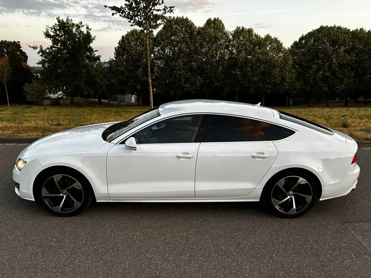 Gebraucht Audi A7 Sportback Design 204 PS (150 kW) 2012 Weiß Kleinwagen