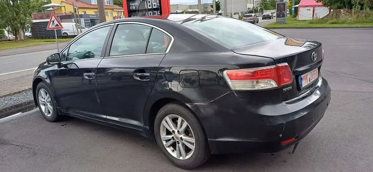 Gebraucht Toyota Avensis Executive 126 PS (92 kW) 2010 Schwarz Limousine