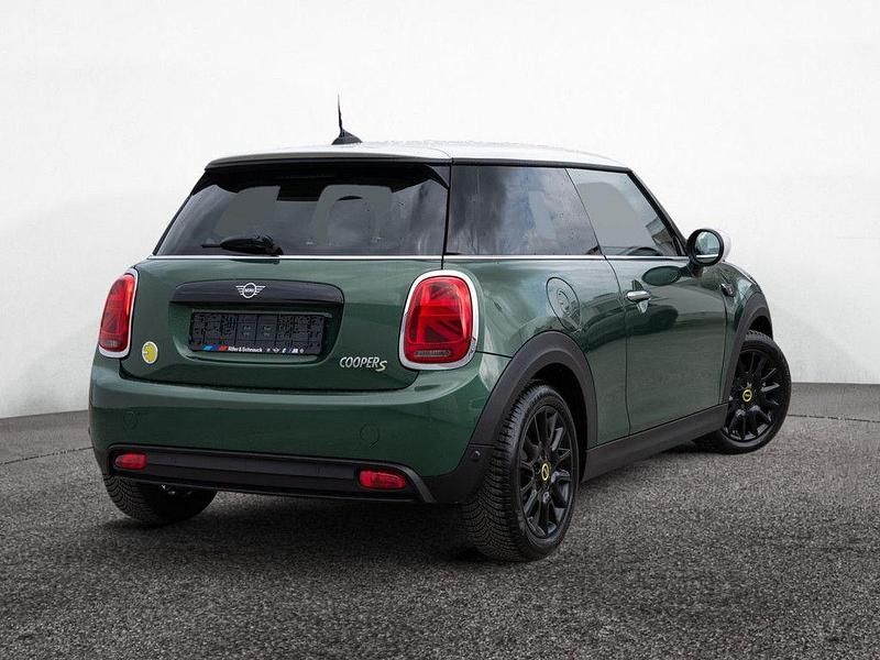 Gebraucht Mini Cooper SE Classic 135 kW (184 PS) 2022 Grün Kleinwagen
