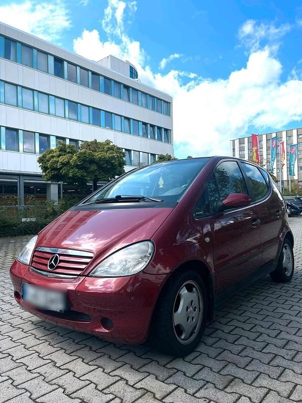 Rot Gebraucht 2001 Mercedes A160 Kleinwagen | 930 € (Fairer Preis) - Bild 1/4