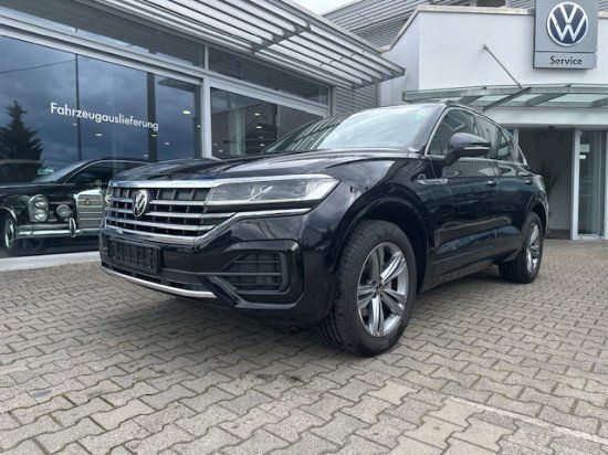 Deep black perl. Gebraucht 2021 VW Touareg R-line SUV | 46.980 € (Guter Preis) - Bild 1/4