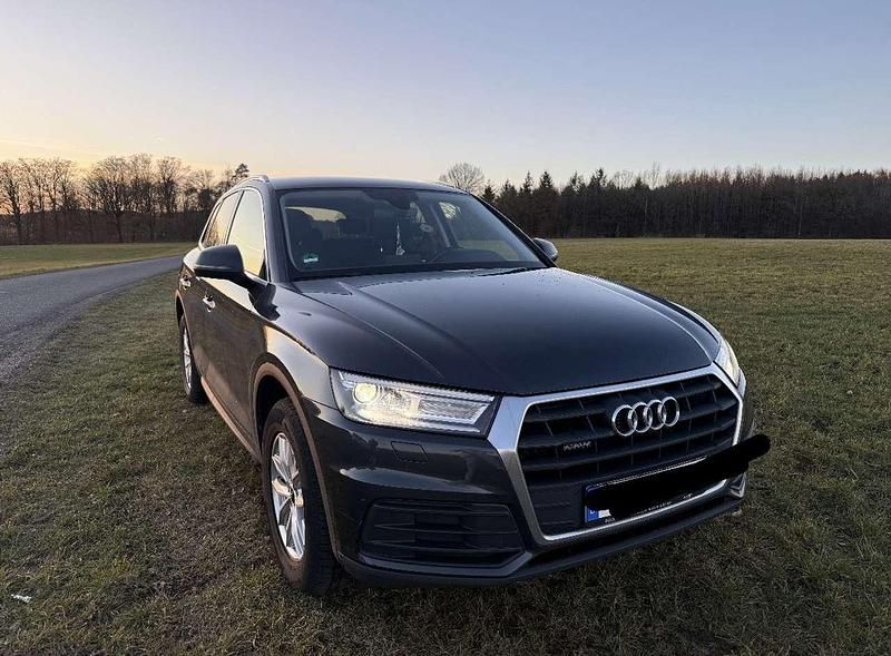 Gebraucht Audi Q5 Basis 190 PS (139 kW) 2018 Grau SUV