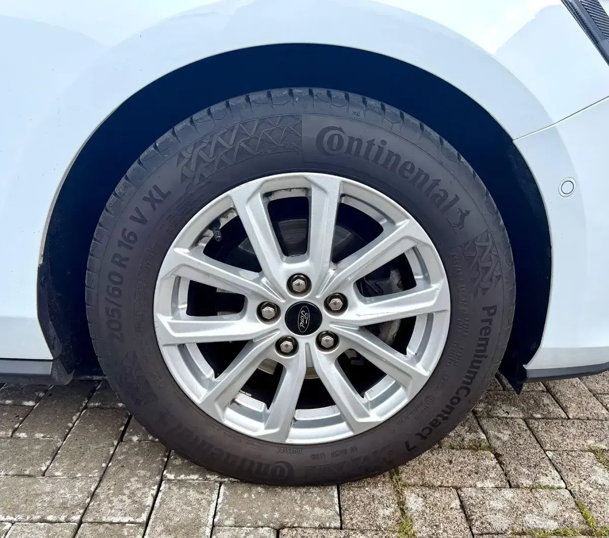 Usata Ford Focus 120 CV (88 kW) 2023 Bianco Station wagon