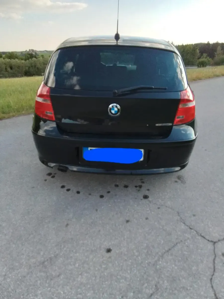 Gebraucht BMW 116 116 PS (85 kW) 2009 Schwarz Kleinwagen