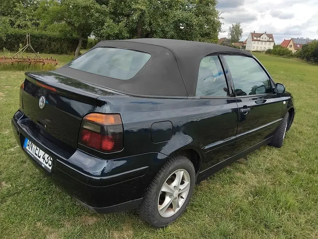 Gebraucht VW Golf Cabriolet 116 PS (85 kW) 2001 Blau Cabrio