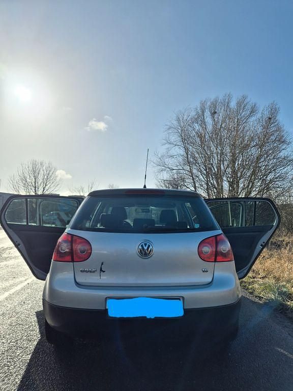 Gebraucht VW Golf VI Trendline 102 PS (75 kW) 2008 Silber Kleinwagen