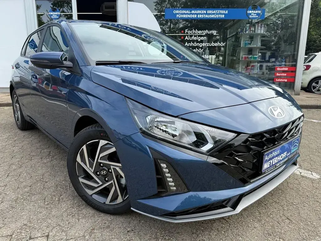 Neu Hyundai i20 Trend 90 PS (66 kW) 2026 Blau Kleinwagen