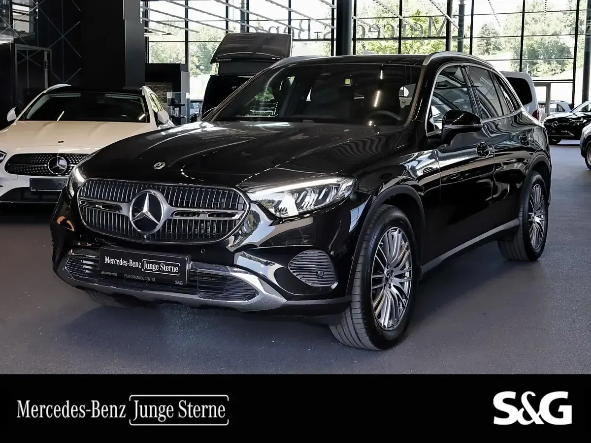 Gebraucht Mercedes GLC200 204 PS (150 kW) 2025 SUV