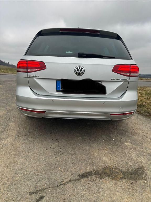 Gebraucht VW Passat 150 PS (110 kW) 2017 Silber Kombi