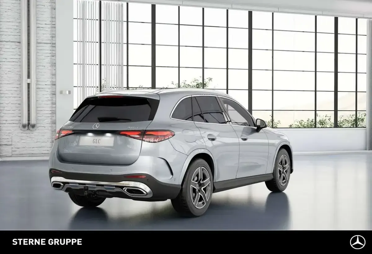 Gebraucht Mercedes GLC220 AMG line 197 PS (144 kW) 2026 Lack hightechsilber SUV