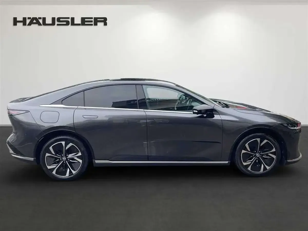 Usata Mazda 6e 189 kW (258 CV) 2025 Grigio Berlina