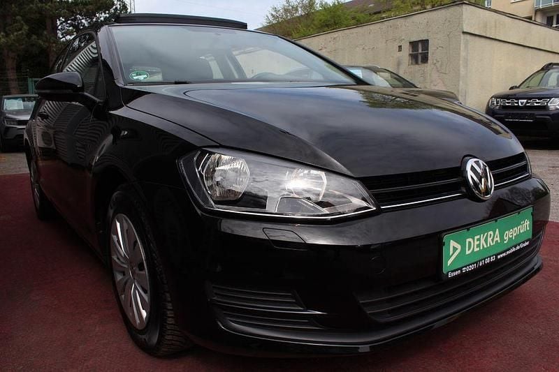 Gebraucht VW Golf VII Trendline 86 PS (63 kW) 2015 Schwarz Limousine