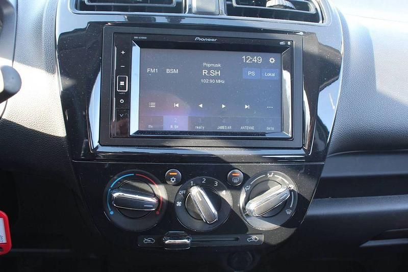 Gebraucht Mitsubishi Space Star Select 71 PS (52 kW) 2025 Weiß Limousine