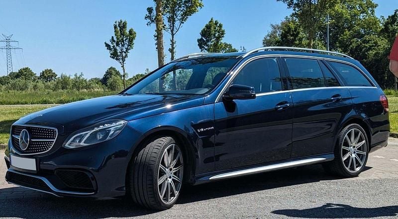 Blau Gebraucht 2014 Mercedes E63S AMG AMG Kombi | 33.000 € - Bild 1/4