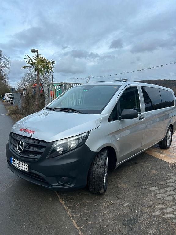 Gebraucht Mercedes Vito 163 PS (119 kW) 2019 Silber Van