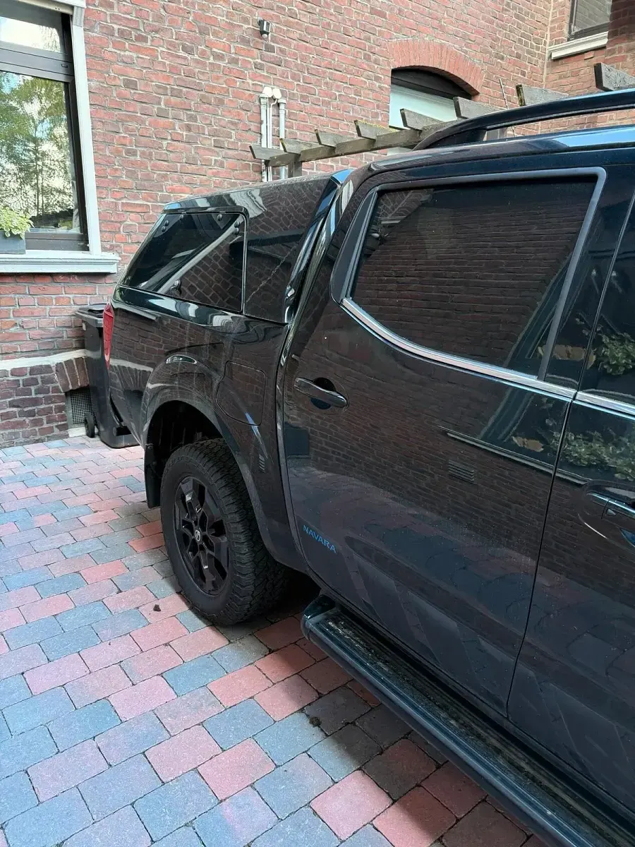 Gebraucht Nissan Navara N-Guard 190 PS (139 kW) 2021 Schwarz Pickup