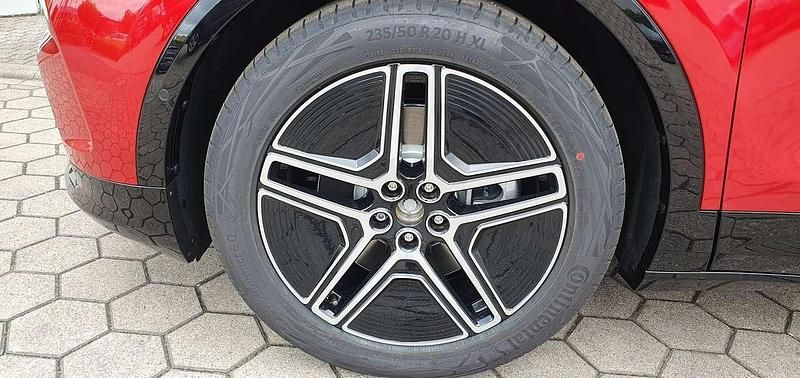 Neu Ford Capri Premium 250 kW (340 PS) 2025 Lucidrot metallic SUV