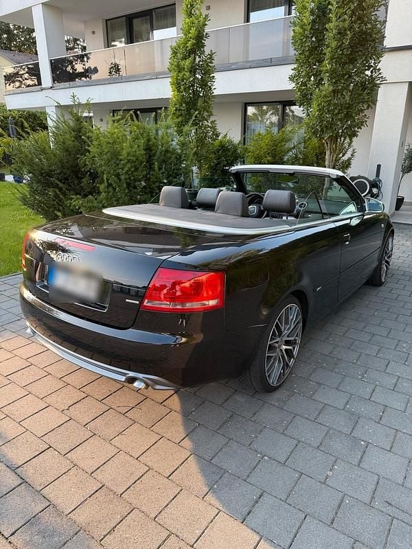 Schwarz Gebraucht 2009 Audi A4 Cabriolet Cabrio | 7.500 € (Fairer Preis) - Bild 1/4