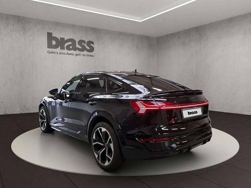 Gebraucht Audi Q8 e-tron 369 kW (503 PS) 2024 Mythosschwarz metallic SUV