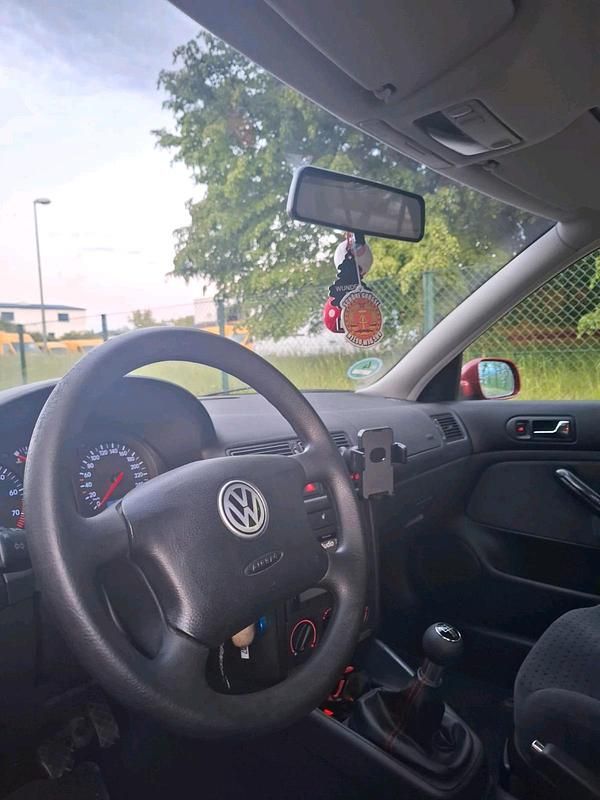 Gebraucht VW Golf III 105 PS (77 kW) 1998 Rot Limousine