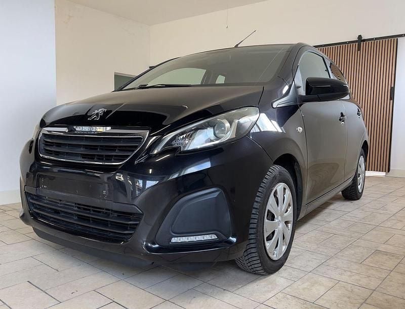 Gebraucht Peugeot 108 Active 69 PS (50 kW) 2015 Schwarz Kleinwagen