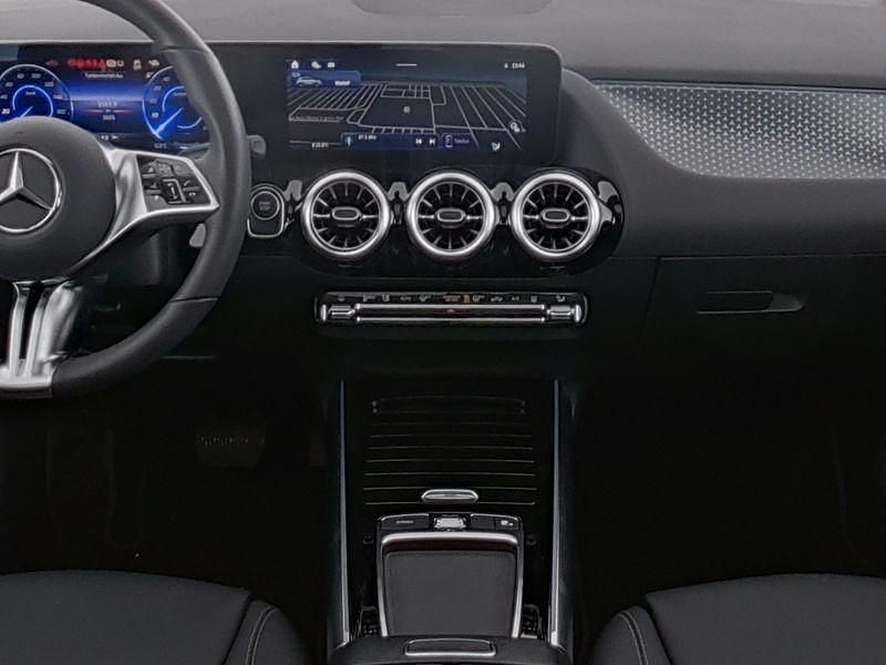 Gebraucht Mercedes EQA250 Progressive 139 kW (190 PS) 2025 Metalliclack mountaingrau SUV