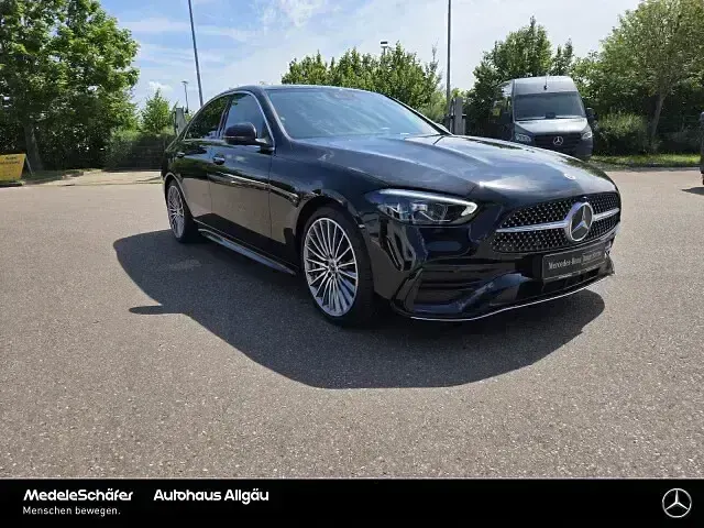 Gebraucht Mercedes C200 AMG 204 PS (150 kW) 2024 Obsidianschwarz Limousine