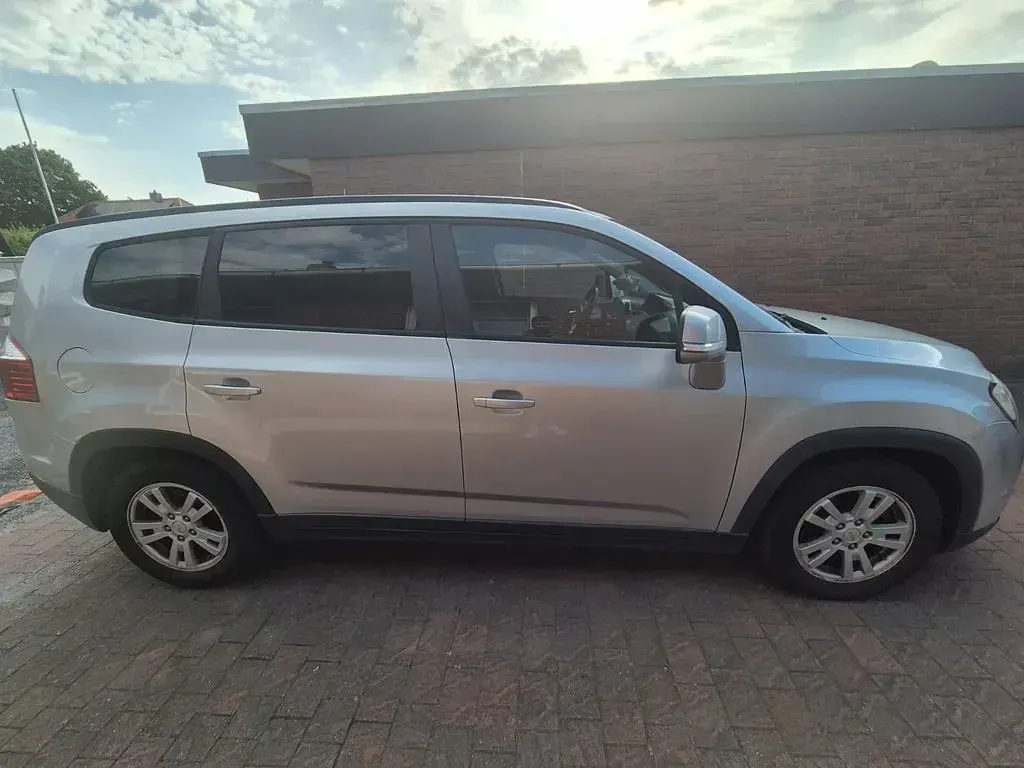 Gebraucht Chevrolet Orlando LTZ 163 PS (119 kW) 2013 Silber Van / Kleinbus
