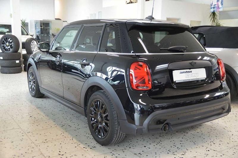 Gebraucht Mini ONE Classic 102 PS (75 kW) 2022 Schwarz Kleinwagen