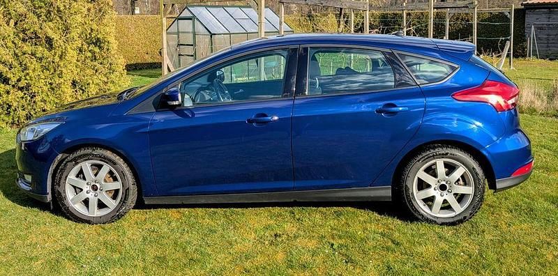 Gebraucht Ford Focus 125 PS (91 kW) 2018 Blau Limousine