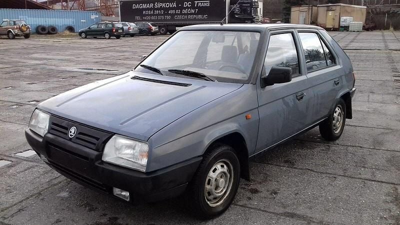 Gebraucht Skoda Favorit 63 PS (46 kW) 1988 Grau Kleinwagen
