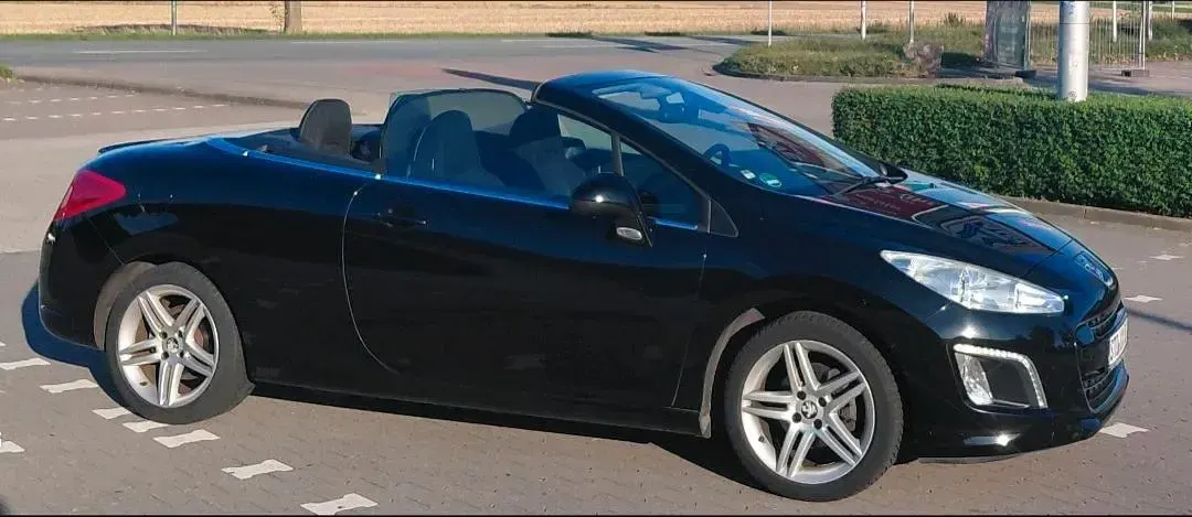 Gebraucht Peugeot 308 CC 120 PS (88 kW) 2011 Schwarz Cabrio