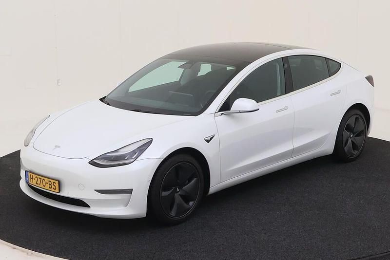 Weiß Gebraucht 2019 Tesla Model 3 Long Range AWD Limousine | 21.900 € (Fairer Preis) - Bild 1/4