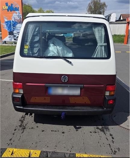 Usado VW T4 102 HP (75 kW) 1996 Andere farben Van