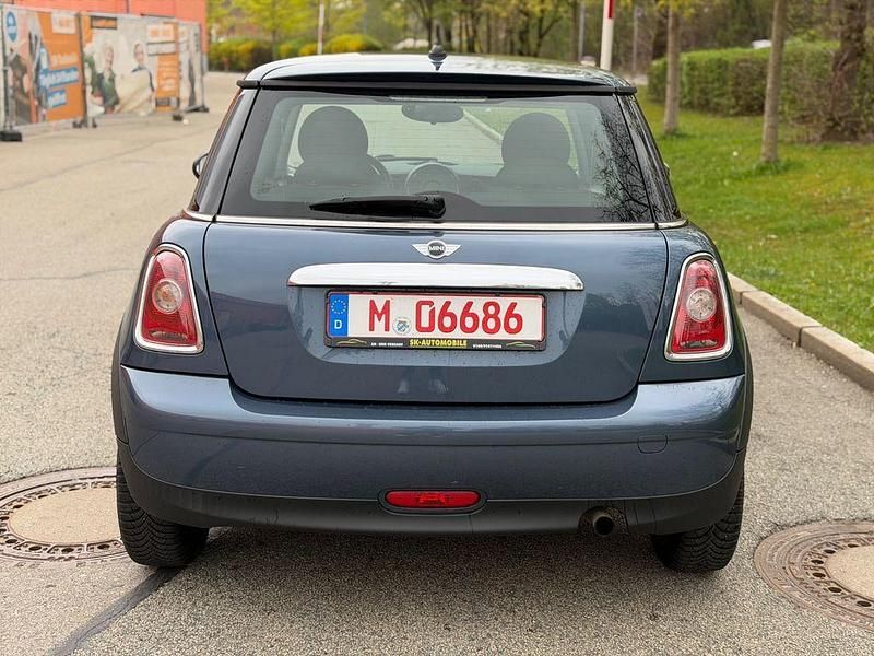 Usata Mini ONE 95 CV (69 kW) 2010 Blu Utilitaria