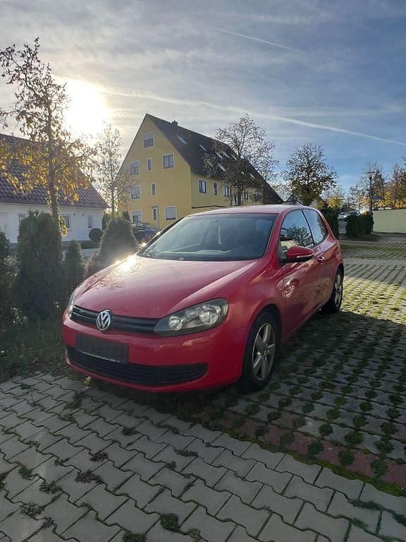 Rot Gebraucht 2009 VW Golf VI Limousine | 1.990 € (Superpreis) - Bild 1/4