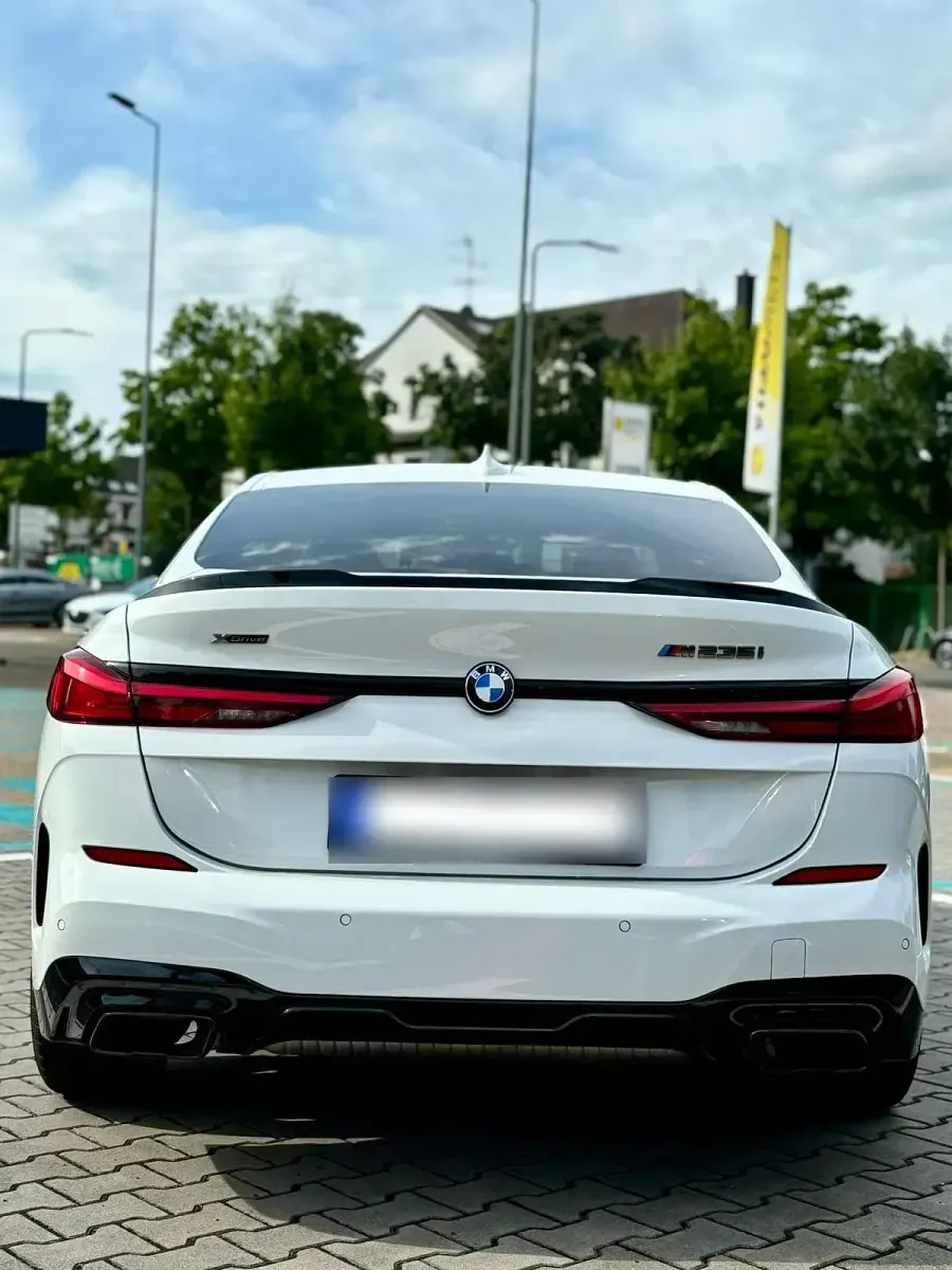 Gebraucht BMW M235 M Performance 306 PS (225 kW) 2022 Weiß Coupé